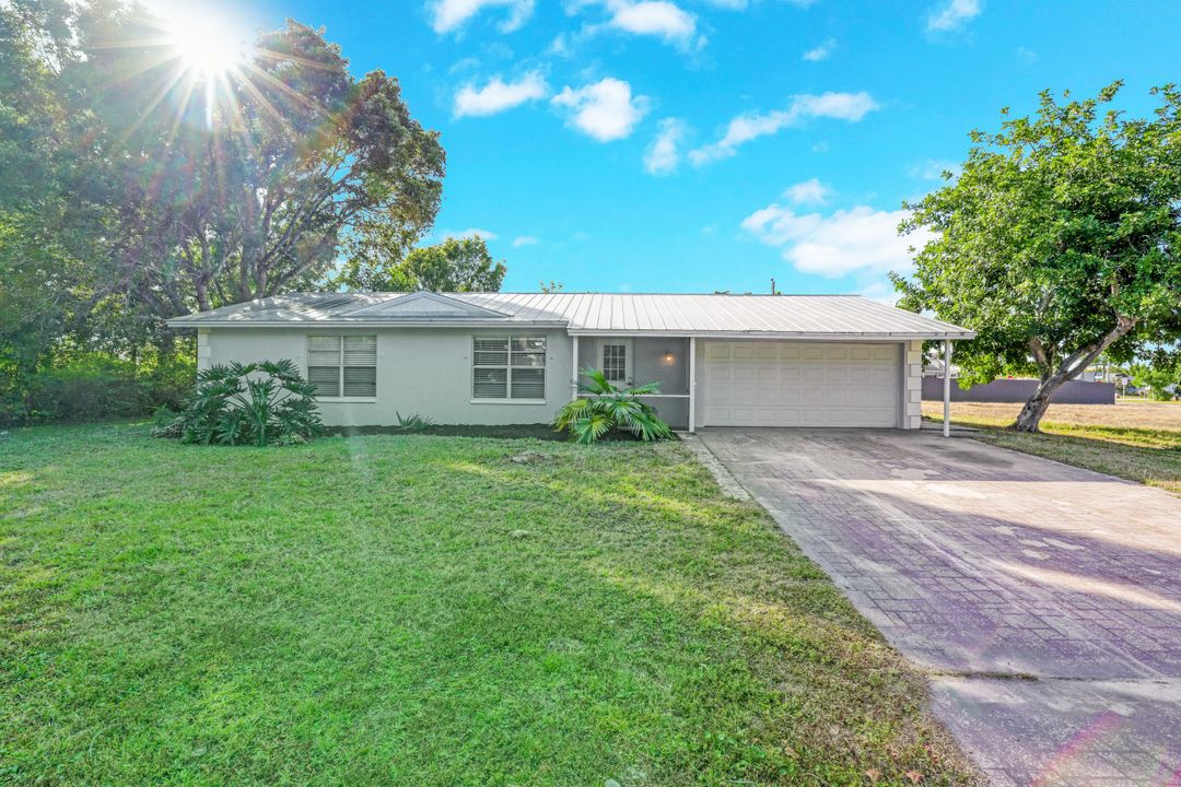 2506 SE 8th Ave, Cape Coral, FL 33904