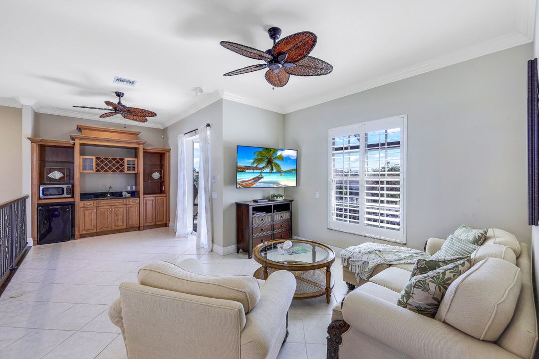 707 Plantation Ct, Marco Island, FL 34145