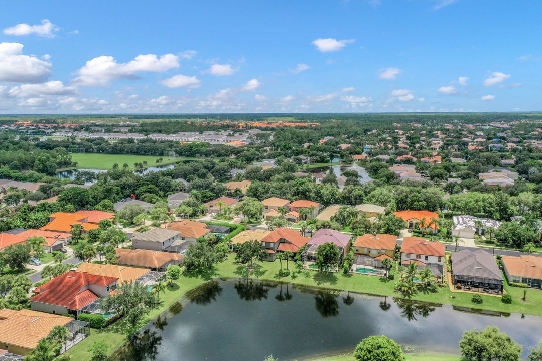 8392 Laurel Lakes Blvd, Naples, FL 34119