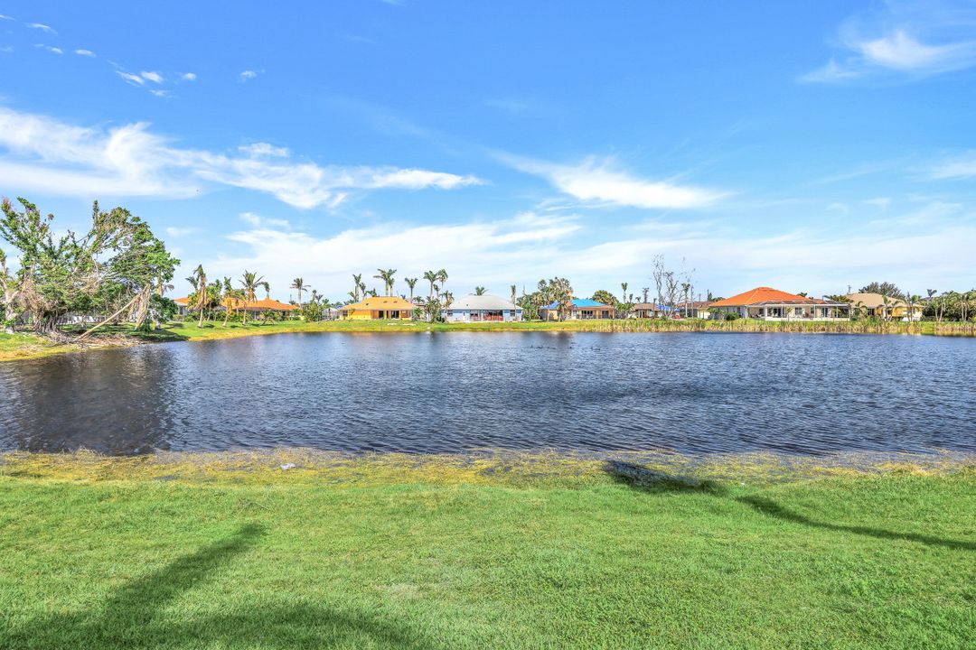 2715 El Dorado Pkwy W, Cape Coral, FL 33914