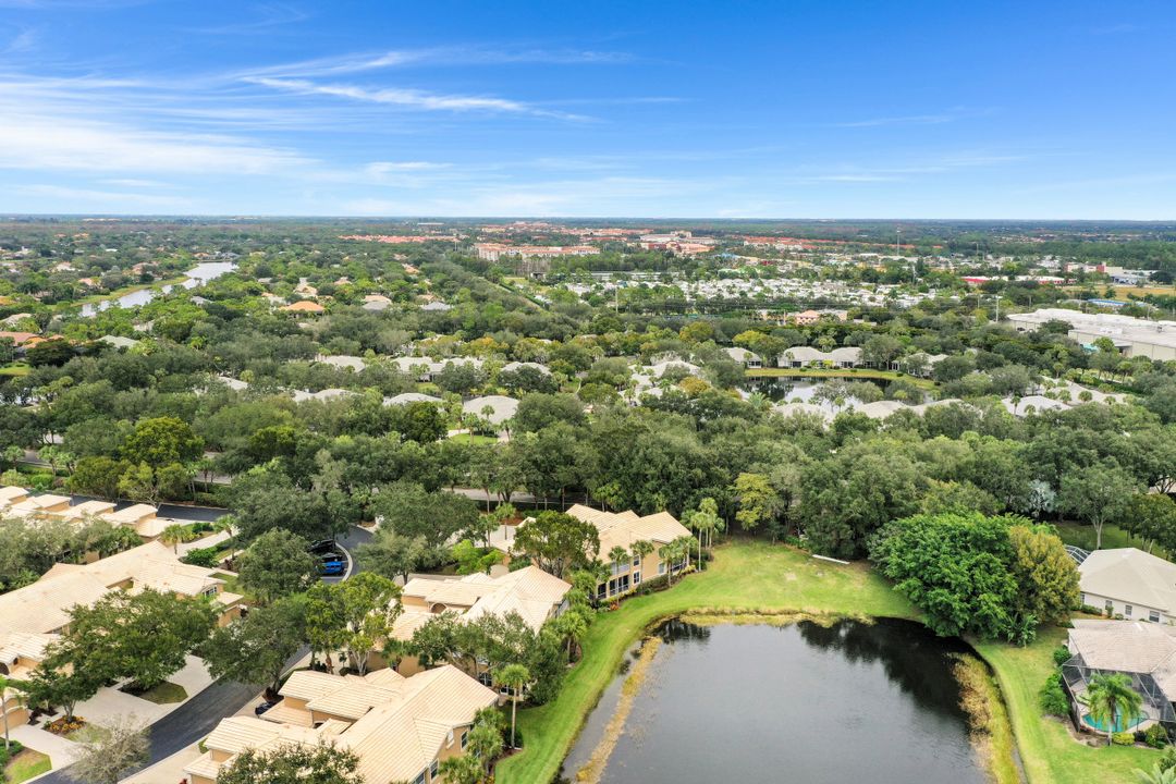 24820 Lakemont Cove Ln #201, Bonita Springs, FL 34134