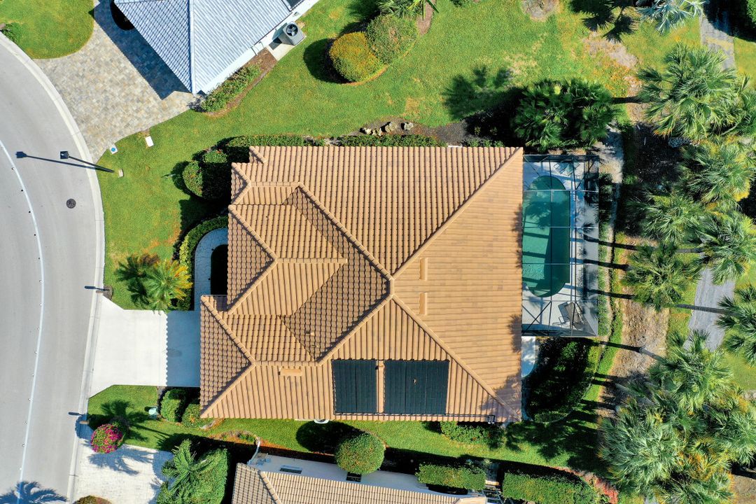 12703 Hunters Ridge Dr, Bonita Springs, FL 34135