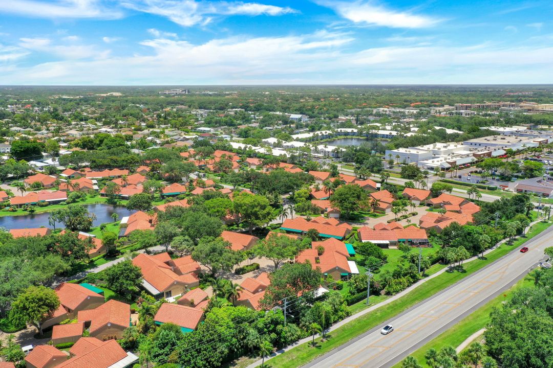 736 Reef Point Cir, Naples, FL 34108