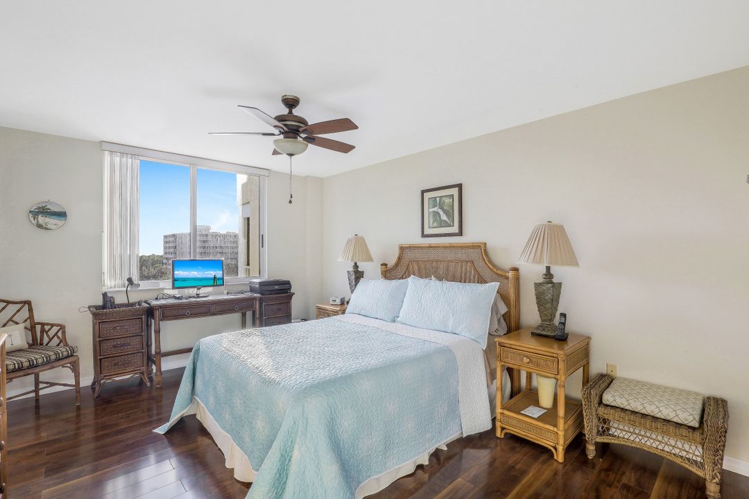 21 Bluebill Ave #401, Naples, FL 34108