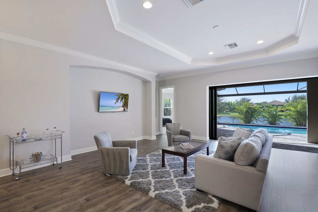 8427 Palacio Terrace S, Naples, FL 34114