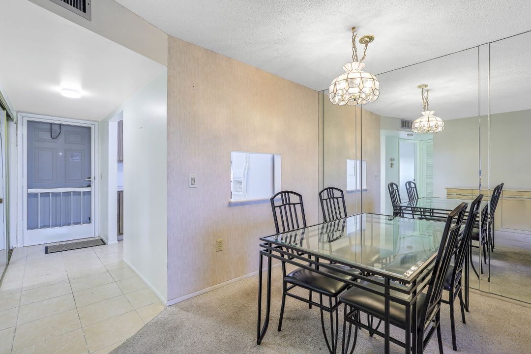 160 Turtle Lake Ct #204, Naples, FL 34105