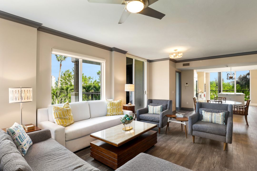 8720 Bay Colony Dr, Naples, FL 34108