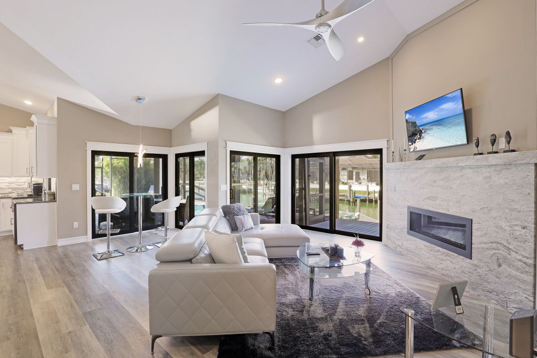 1260 Mimosa Ct, Marco Island, FL 34145