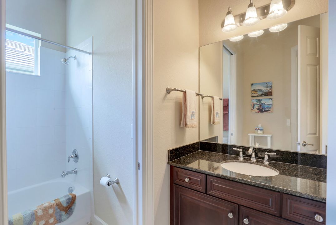 9386 Copper Canyon Ct, Naples, FL 34120