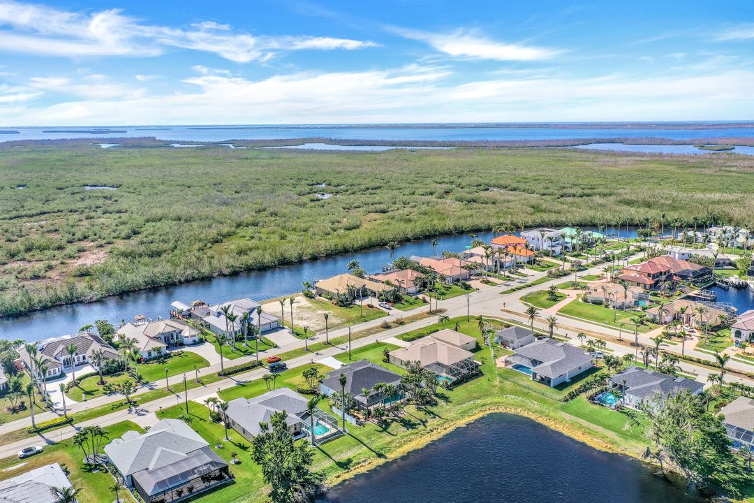 2715 El Dorado Pkwy W, Cape Coral, FL 33914