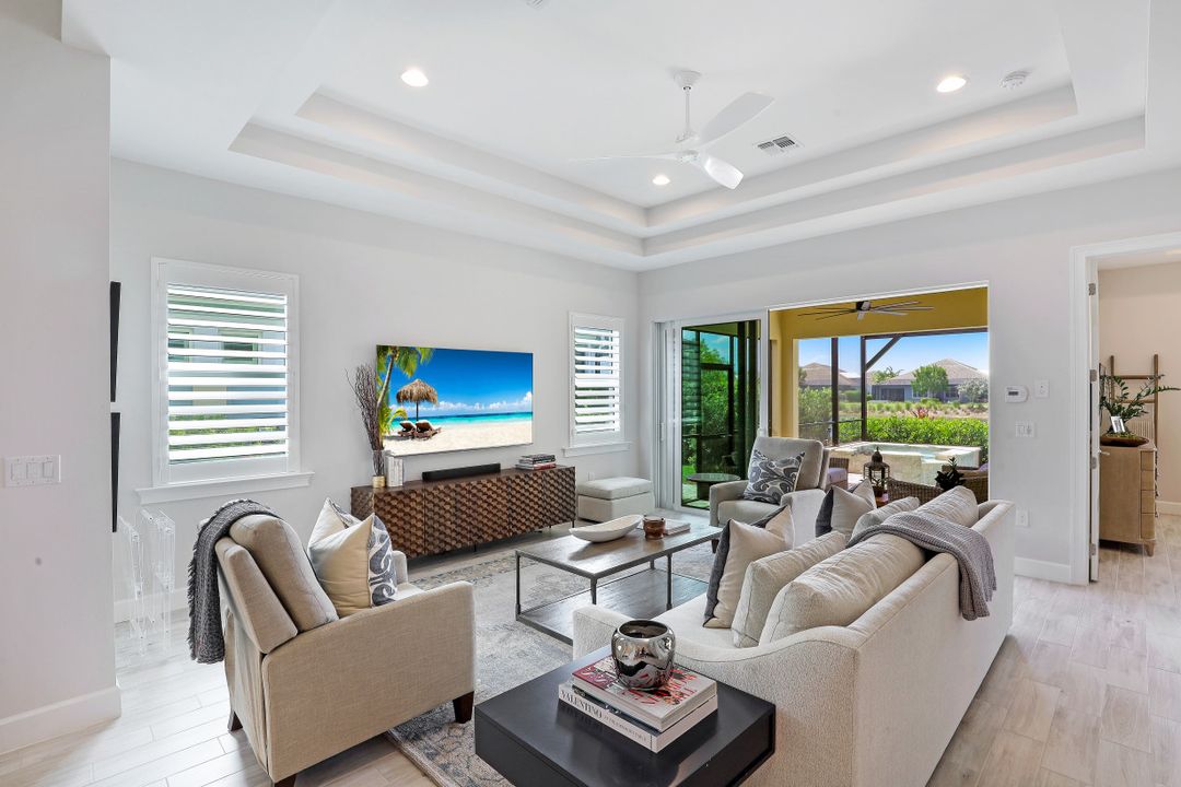 5662 Elbow Ave, Naples, FL 34112