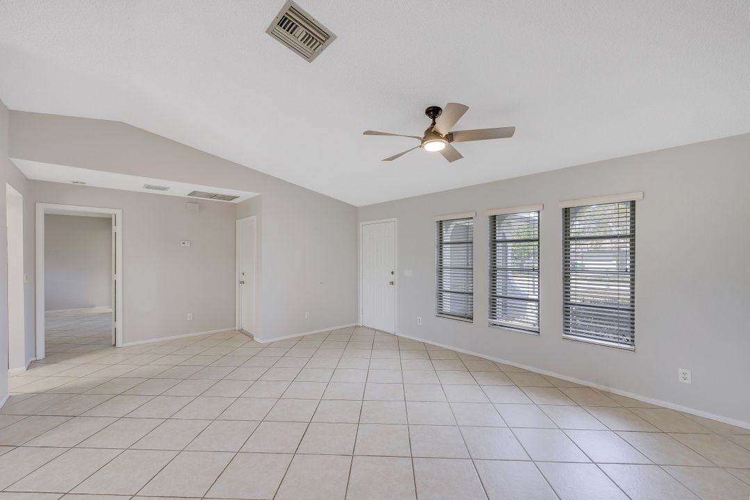 218 SW 34th Terrace, Cape Coral, FL 33914