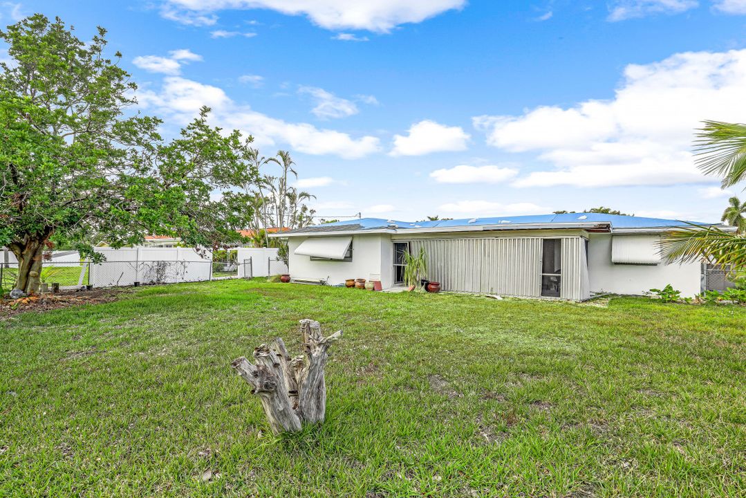 122 SW 59th St, Cape Coral, FL 33914