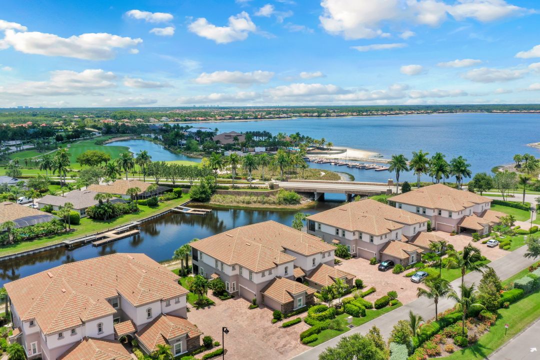 8843 Nautical Landing Cir #101, Naples, FL 34120