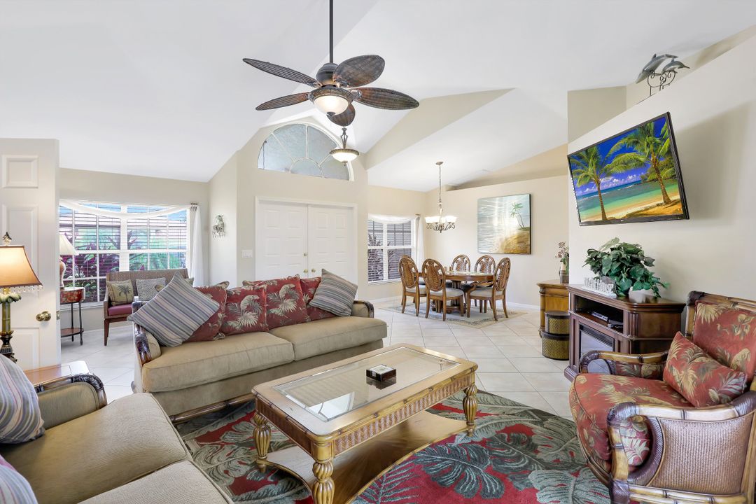 1130 Lighthouse Ct, Marco Island, FL 34145