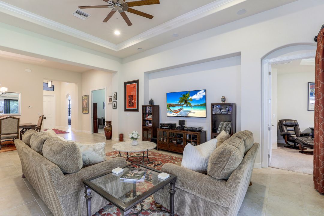 9880 Alhambra Ln, Bonita Springs, FL 34135