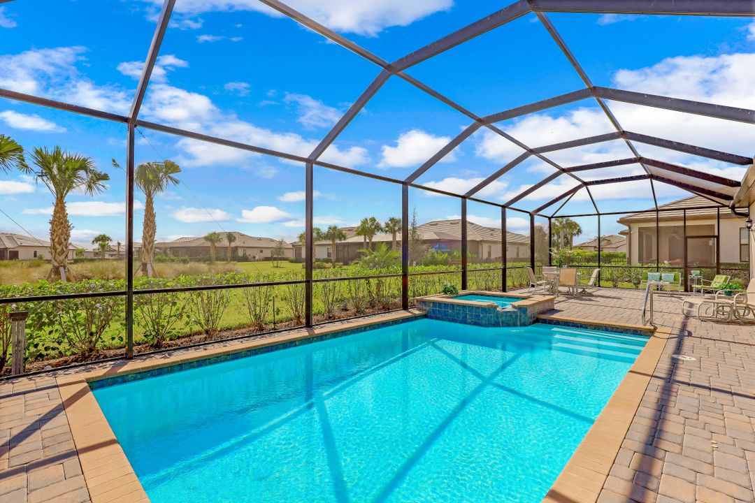 17441 Elkgrove Ln, Estero, FL 33928