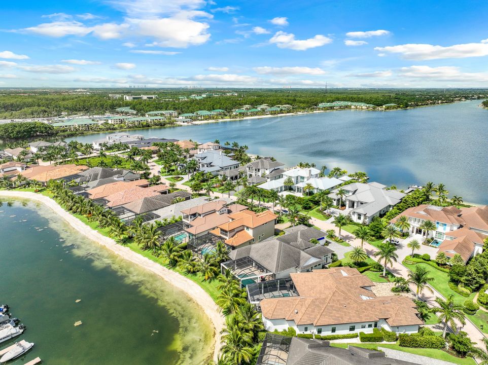 17413 Via Lugano Ct, Miromar Lakes, FL 33913