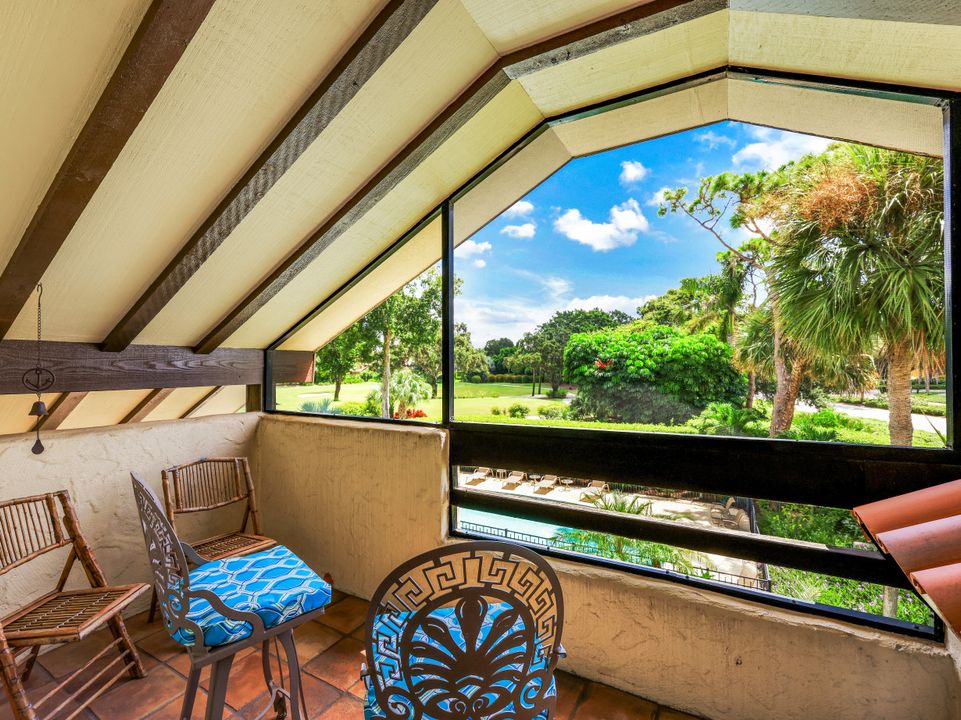 5850 Pelican Bay Blvd, Naples, FL 34108