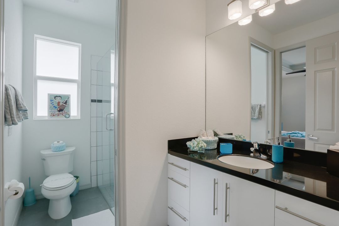 5341 Mikado Ct, Cape Coral, FL 33904