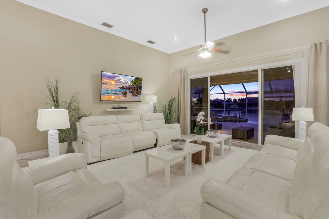 4102 SW 27th Ave, Cape Coral, FL 33914