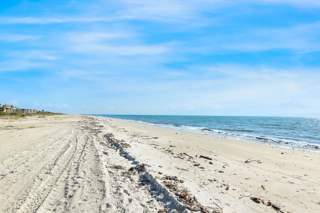 1341 Middle Gulf Dr #1A, Sanibel, FL 33957