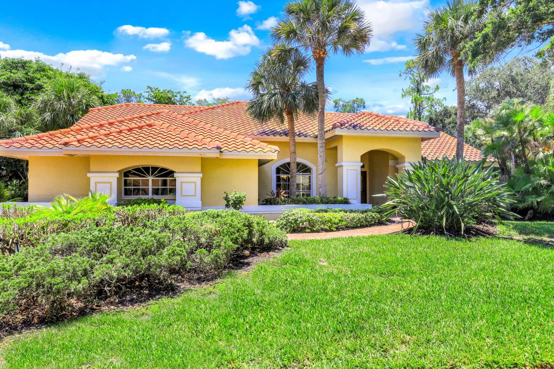 24730 Lyonia Ln, Bonita Springs, FL 34134