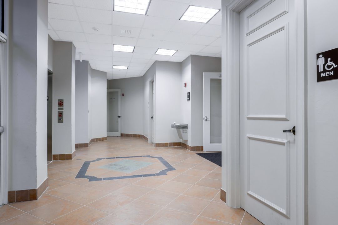 9015 Strada Stell Ct #104, Naples, FL 34109