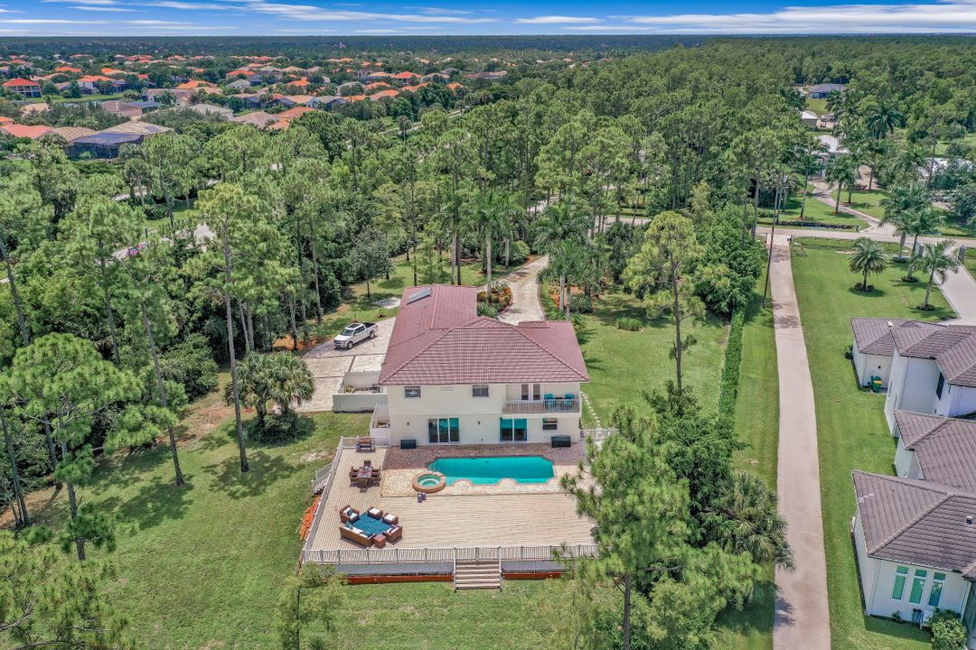 5645 Spanish Oaks Ln, Naples, FL 34119