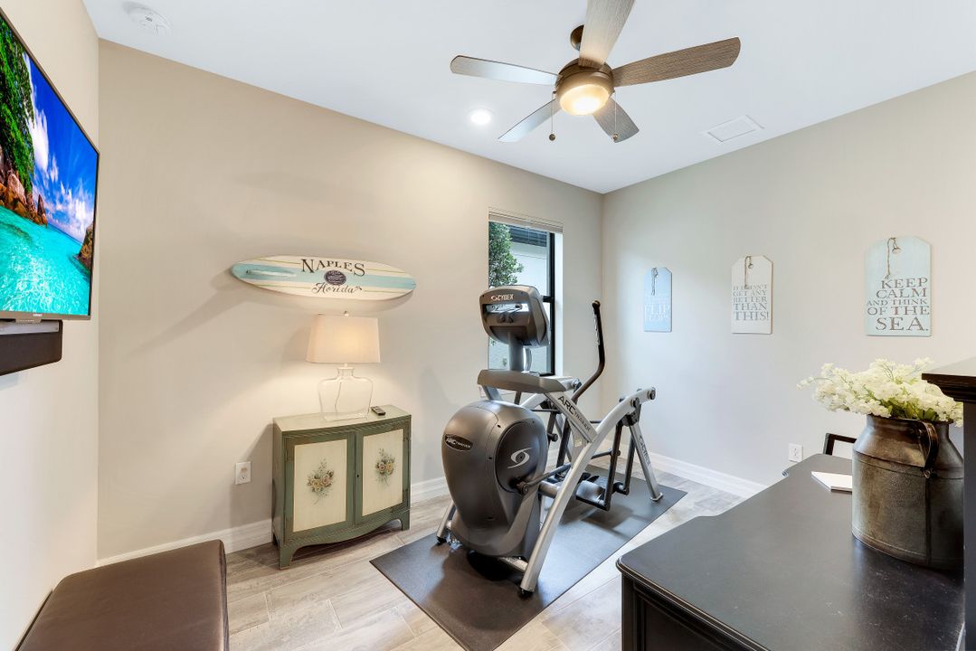 7273 Wilton Dr N, Naples, FL 34109