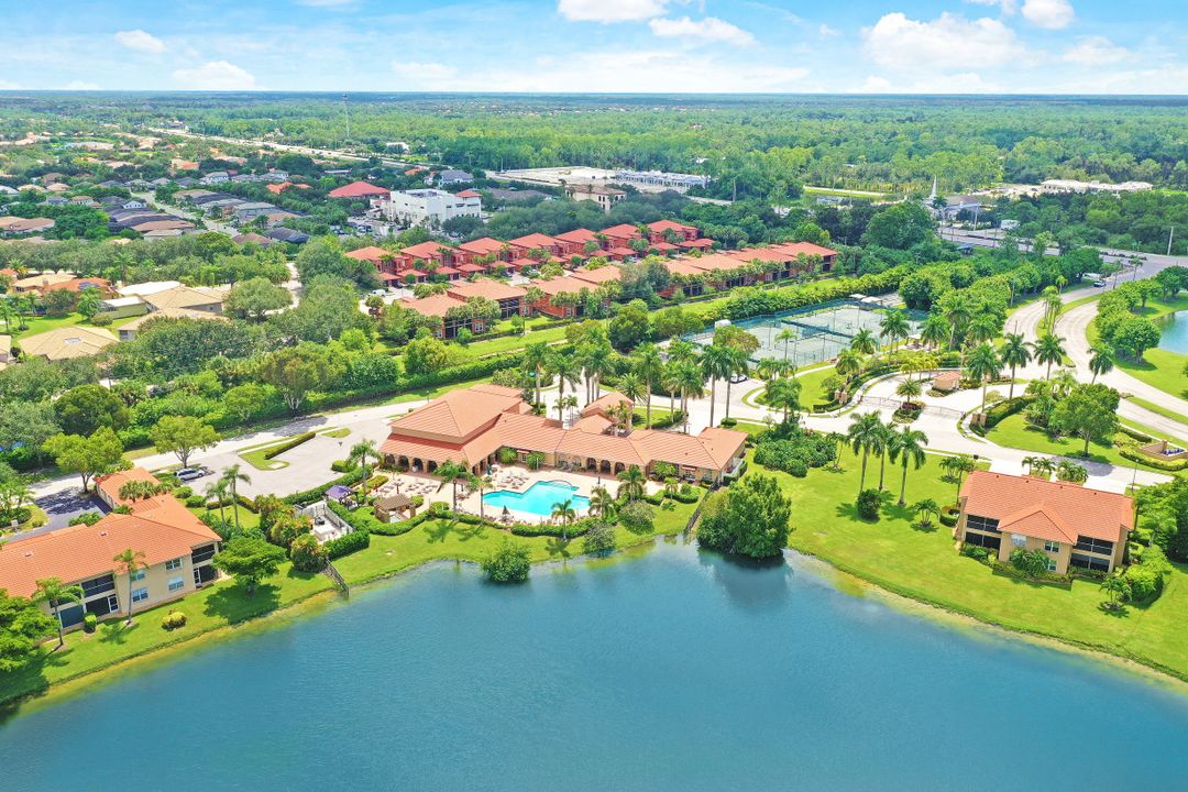 6920 Huntington Lakes Cir #203, Naples, FL 34119