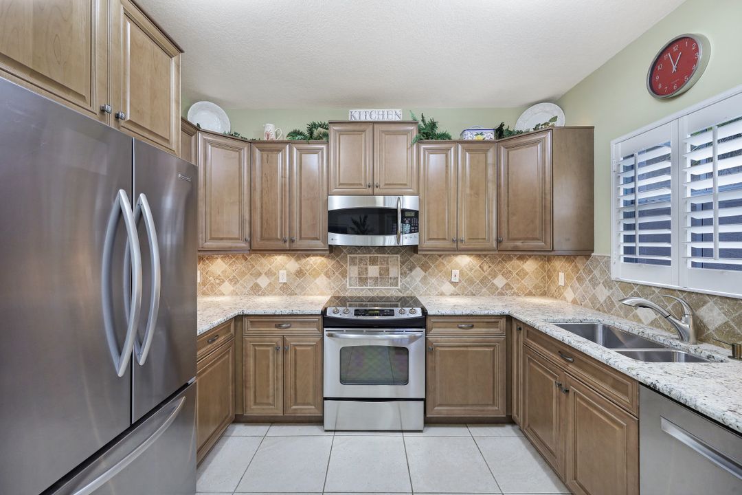 28060 Palmas Grandes Ln #206, Bonita Springs, FL 34135