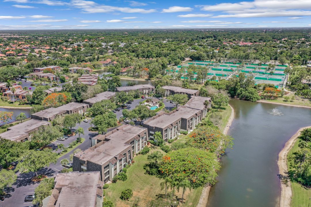 1621 Spoonbill Ln #A, Naples, FL 34105