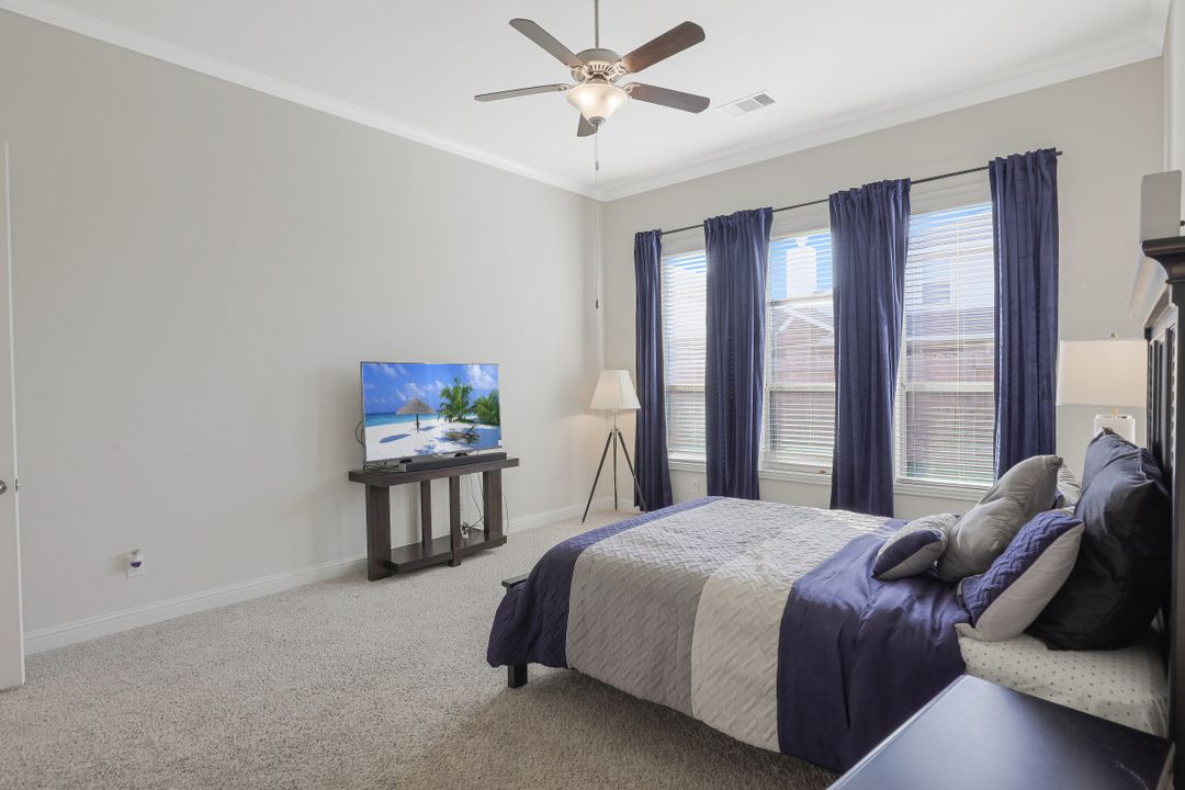 409 Westwood Dr, League City, TX 77573