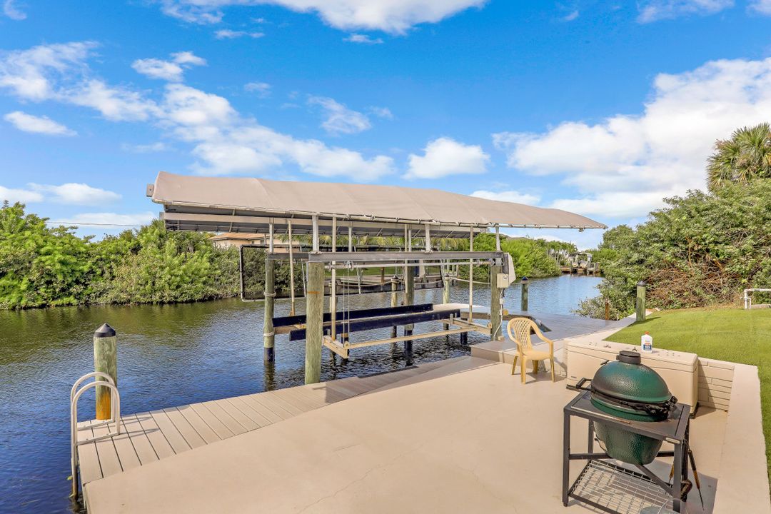 602 NW 32nd Pl, Cape Coral, FL 33993