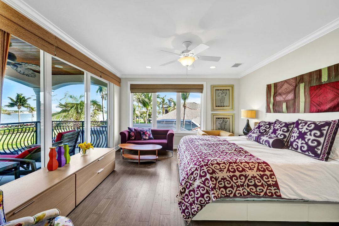 18020 Via Bellamare Ln, Miromar Lakes, FL 33913