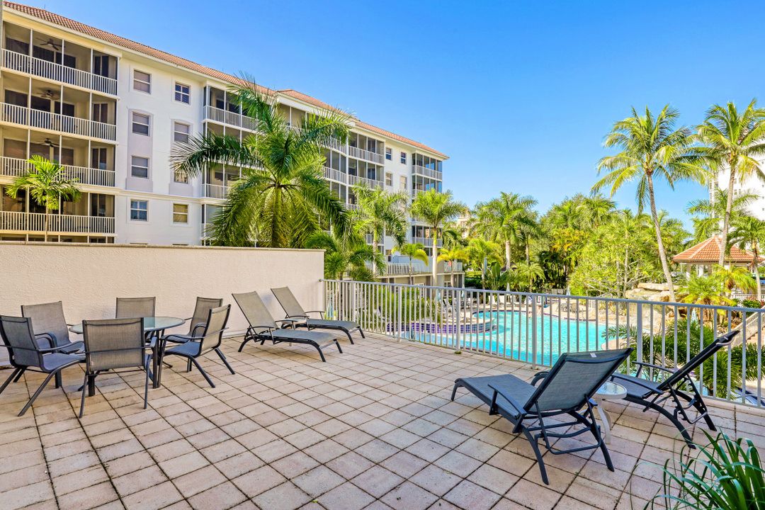460 Launch Cir #203, Naples, FL 34108