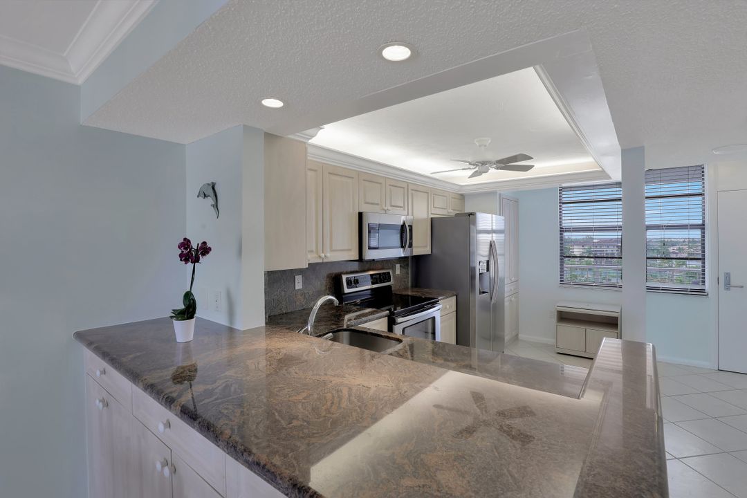 320 Seaview Ct #2-804, Marco Island, FL 34145