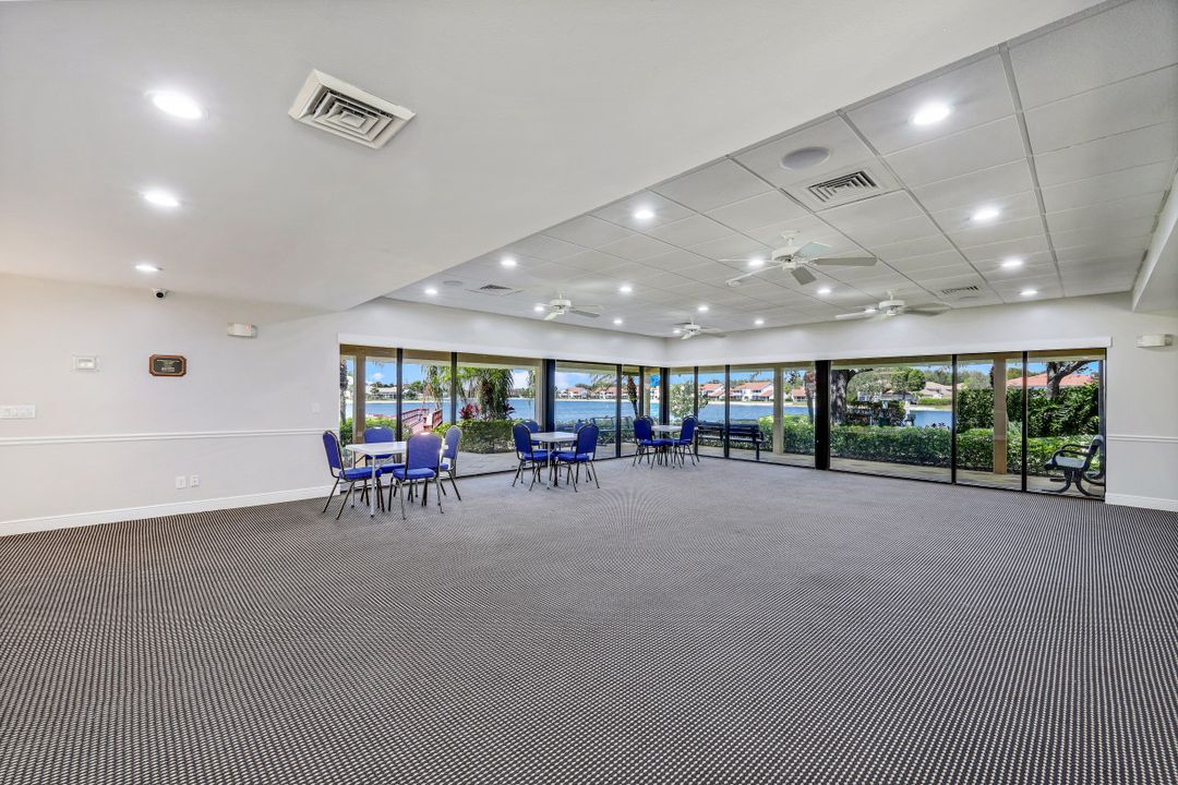 810 New Waterford Dr #201, Naples, FL 34104