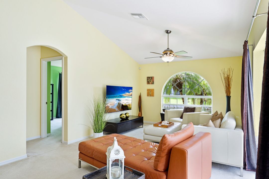 2100 SW 28th Ln, Cape Coral, FL 33914