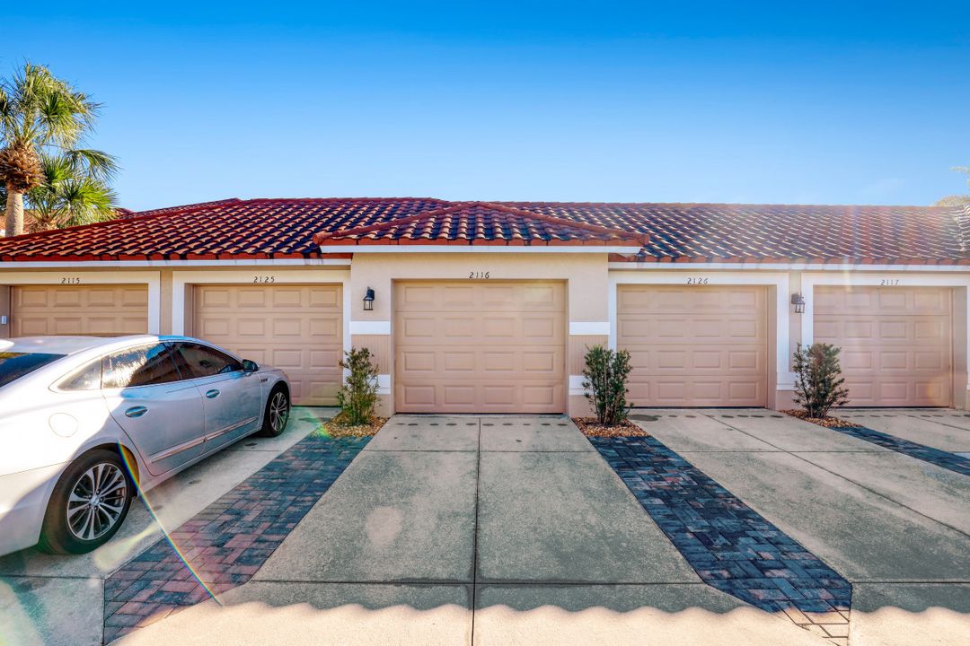 2810 Cypress Trace Cir #2116, Naples, FL 34119