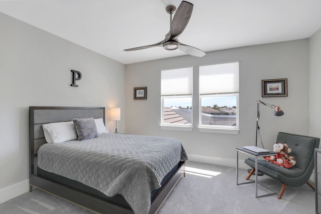 14844 Dockside Ln, Naples, FL 34114