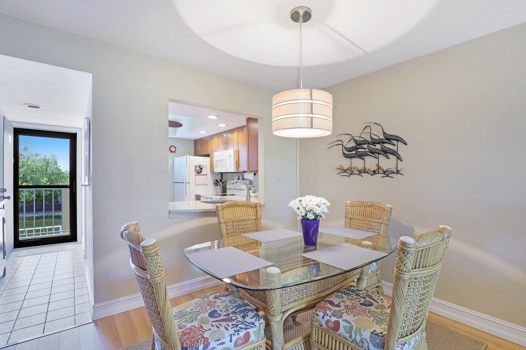 1004 Manatee Rd #H301, Naples, FL 34114