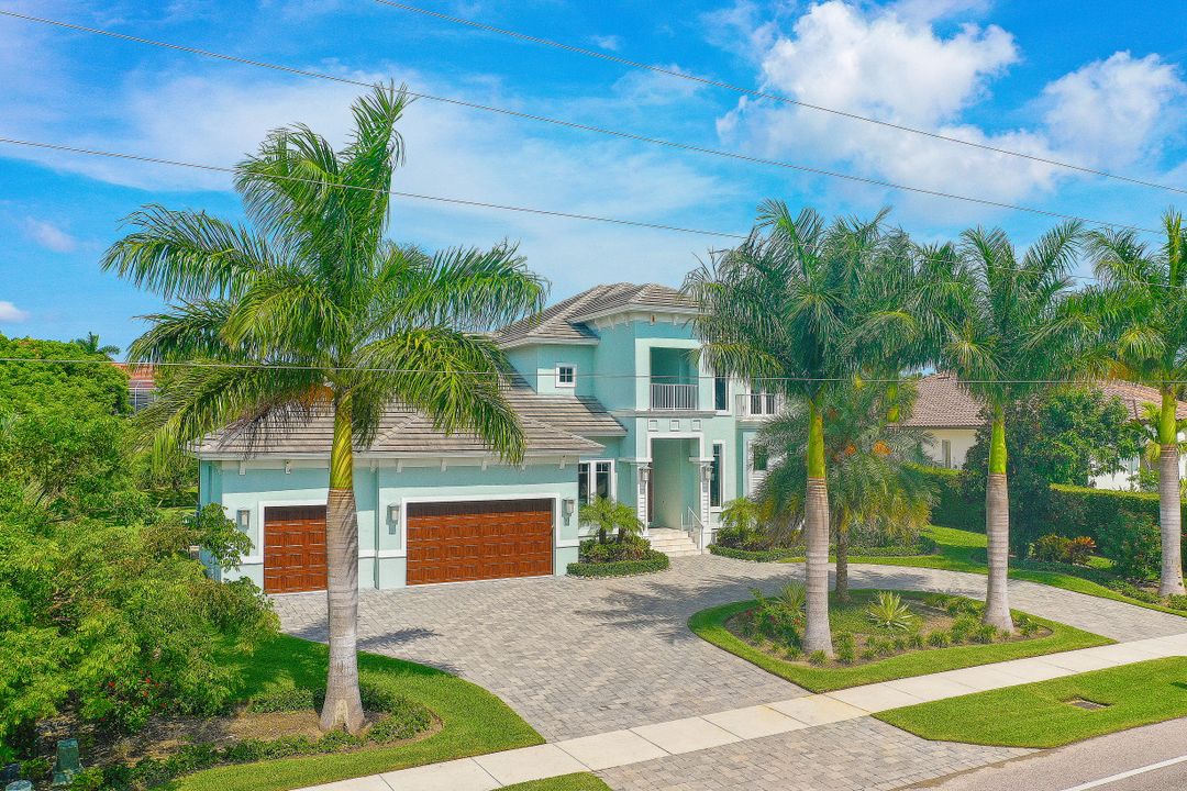 671 S Barfield Dr, Marco Island, FL 34145