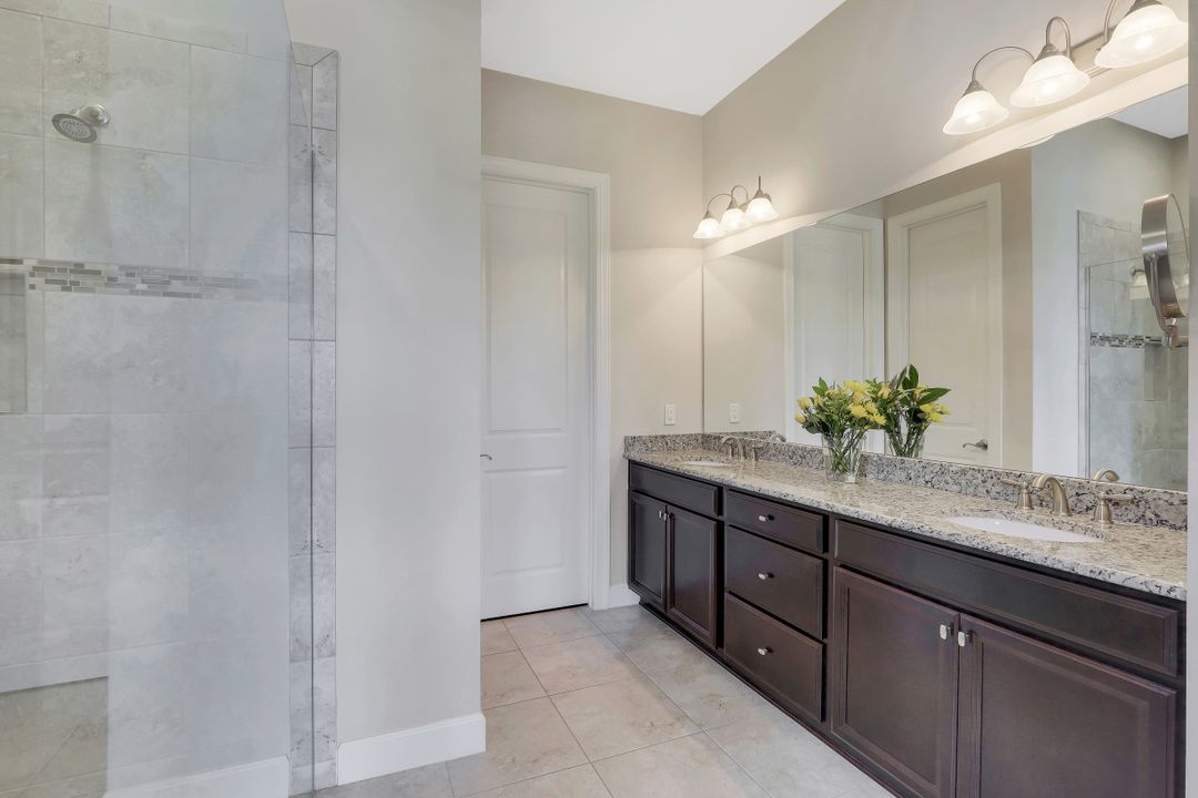 9123 Trivoli Terrace, Naples, FL 34119