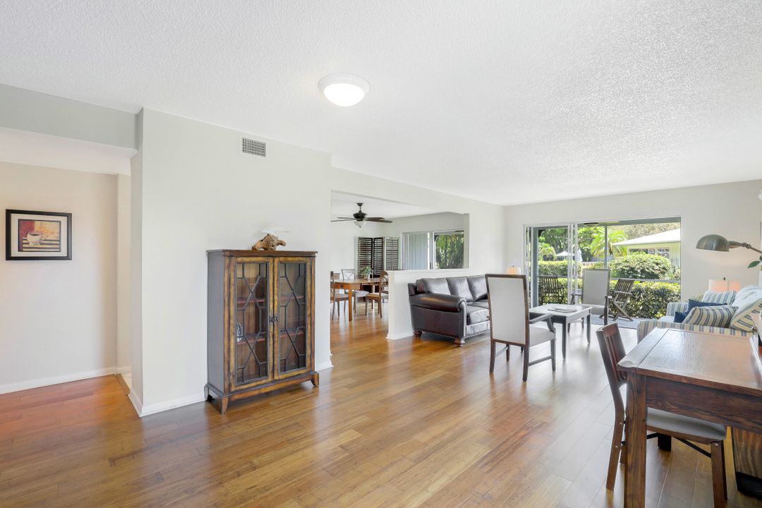 3300 Binnacle Dr #101, Naples, FL 34103