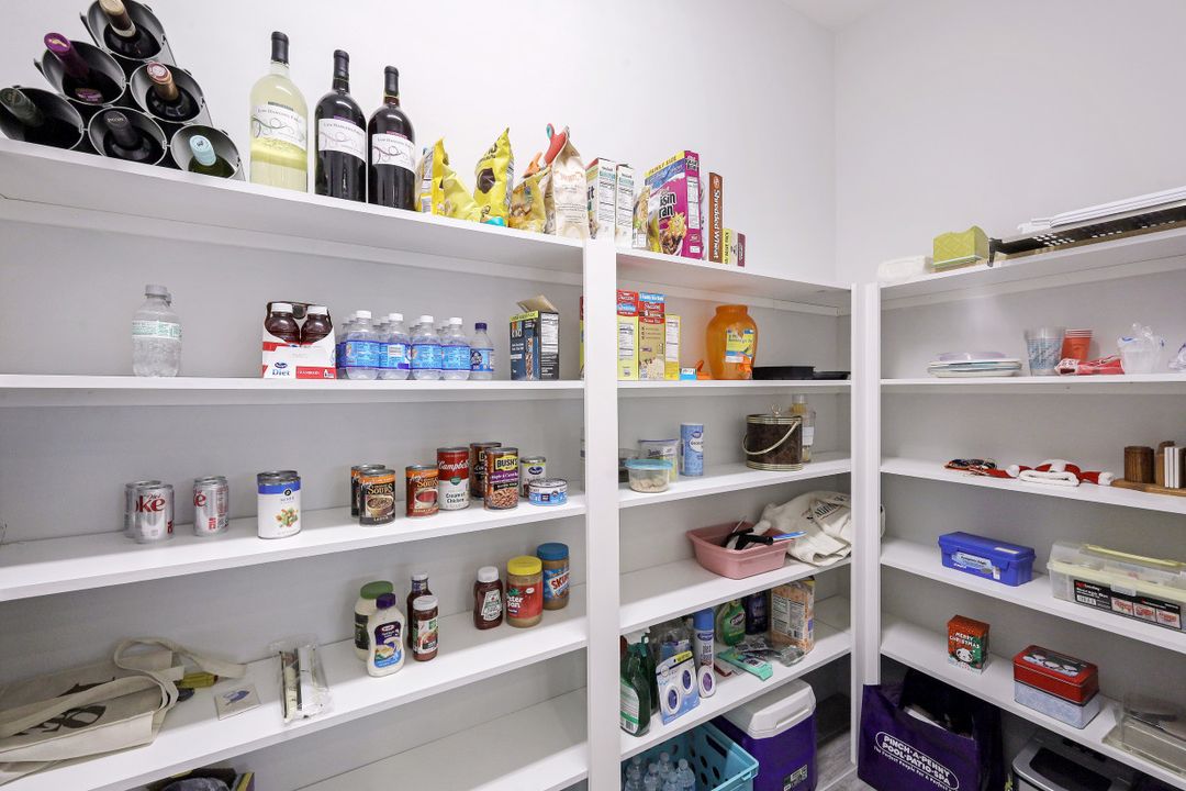 14628 Regatta Ln, Naples, FL 34114