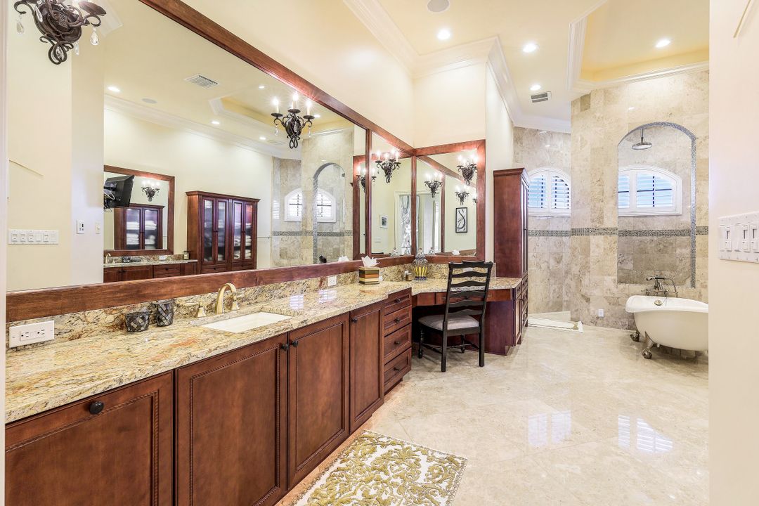 830 W Copeland Dr, Marco Island, FL 34145