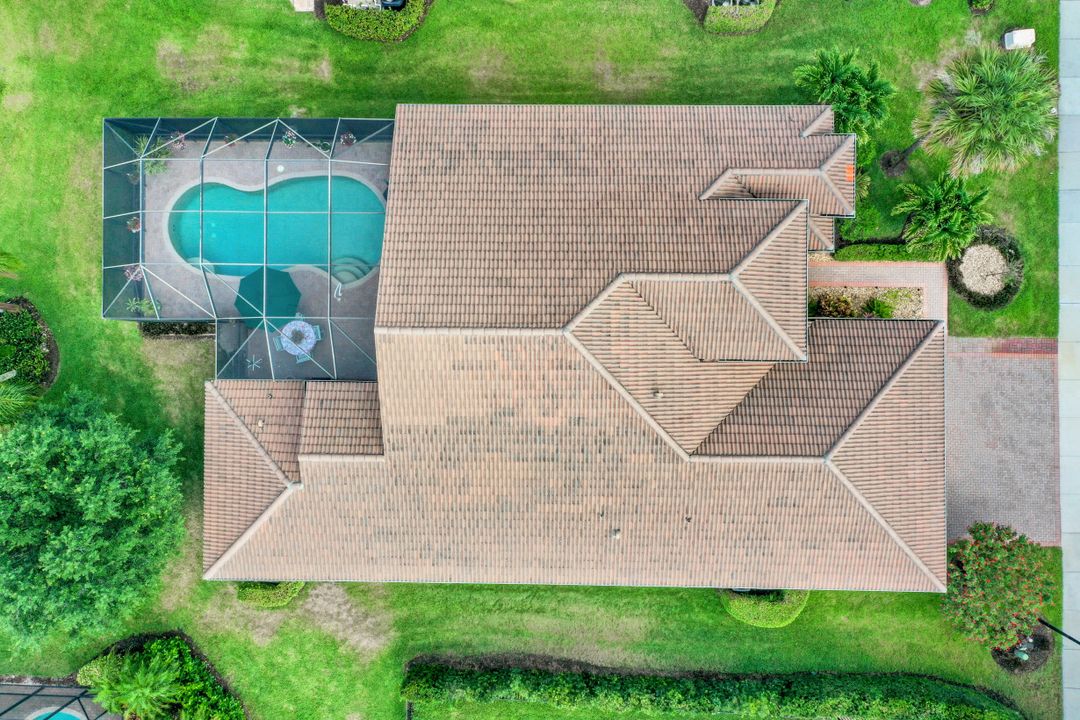 1427 King Sago Ct, Naples, FL 34119