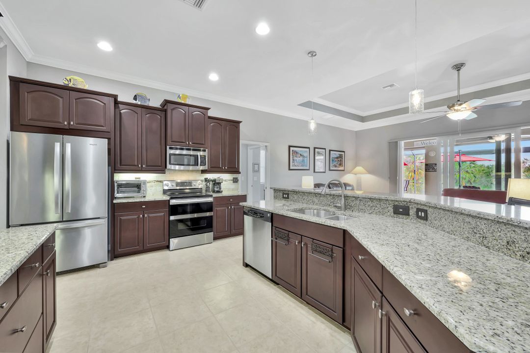 17112 Wrigley Cir, Fort Myers, FL 33908